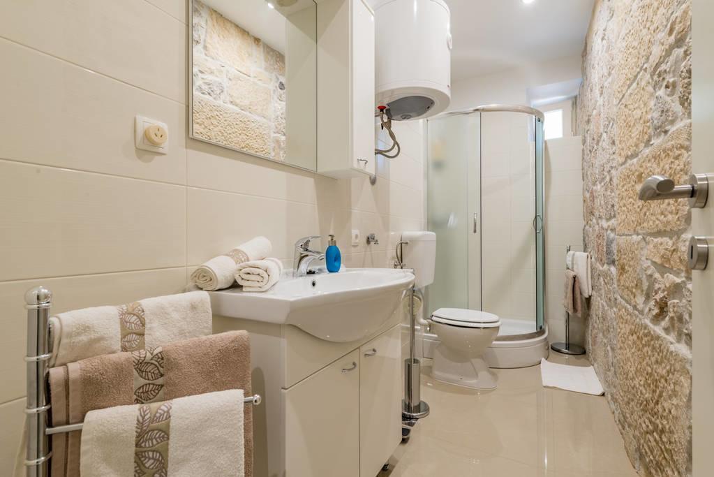 Mila Apartment Sinj Exterior foto